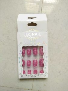 4 Sparkling Red Glitter Press-On Nails
