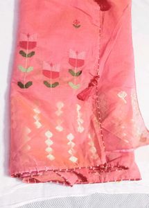 Elegant Pink Saree with Floral Embroidery