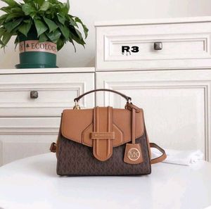 Micheal kors slingbags