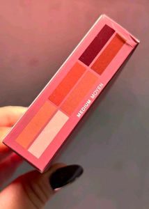 Patrick ta eyeshadow shade: medium moyen