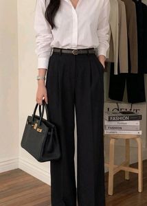 Chic Black Wide-Leg Trousers