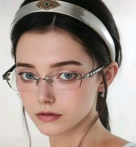 Stylish Rimless Rectangle Sunglasses
