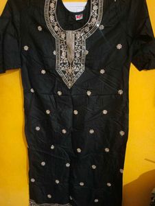 Black Embroidered Kurta