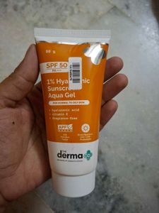 The Derma Co. SPF 50 Aqua Gel Sunscreen(50g)