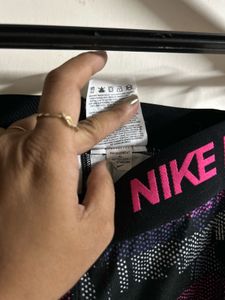 Nike Pro Capris
