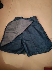 Skirt Cum Shorts With Flip