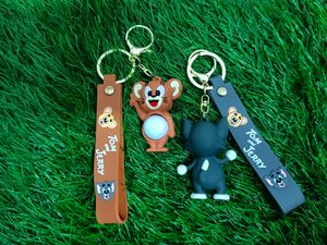Tom N Jerry Keychains Set