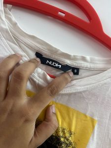 SALE - Graphic Print White T-Shirt