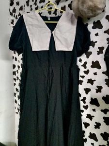 Chic Black Midi Dress with White Collar