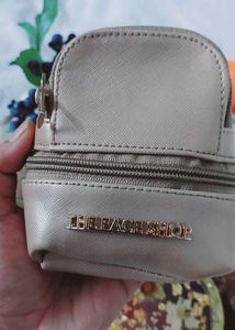 The Face Shop Mini Pouch