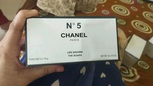 Chanel N°5 The Soaps
