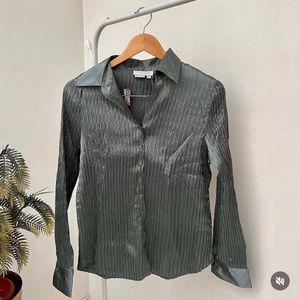 Elegant Pleated Button-Up Shirt