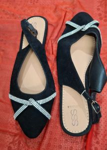 Elegant Black Slingback Flats with Rhinestones