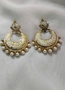 Necklace Set And Four Pairs Of Earrings