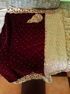✨🌹Luxe maroon velvet saree with Golden Embroidery