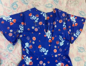 🚨last price/Blue Floral Short Sleeve Dress