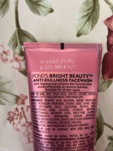Pond's Bright Beauty Facewash