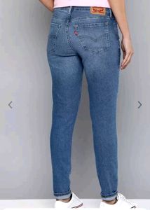 Limited! Levi's Women 711 skinny Jeans