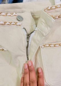 Chic Chain Detail Wide-Leg Jeans