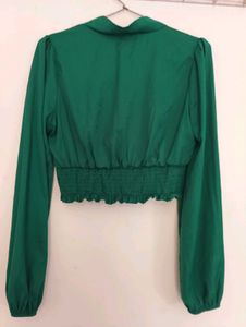 v neck puff sleeve fitted crop top