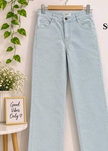 Light Wash Wide Leg Jeans