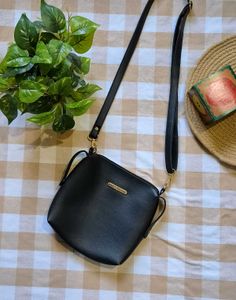 Chic Black Crossbody Bag