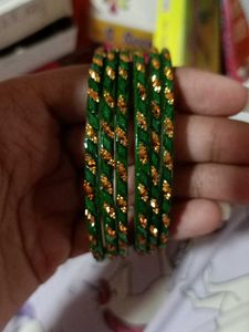 Green Beaded Bangles Set 2.6