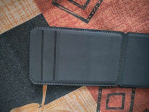 daily objects mag safe wallet with stand feature