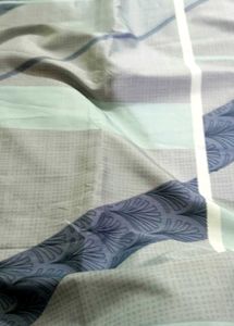 gray bedsheet