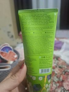 Quench Skin Detox Gel Face Wash