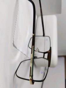 Stylish Eyeglasses for a Sharp Look
