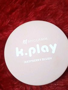 MyGlamm Frozen Raspberry Blush