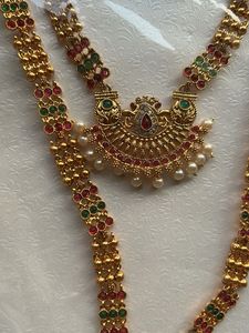 Gold Tone Kundan Necklace Set