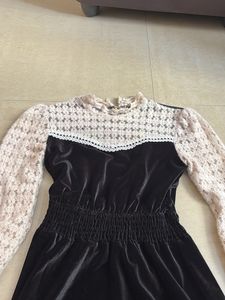 Elegant Velvet &amp; Lace Midi Dress