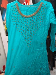 Beautiful Kurti With Beads Nd Stone