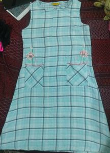 Summer dress, simple frock style, with pockets