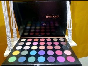 Beauty Glazed Colour Studio 35 Color Eyeshadow 🆕