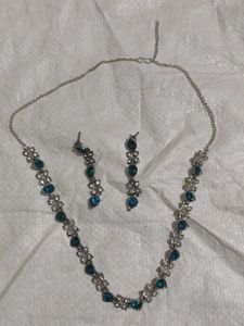 Nacklece And Studs