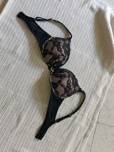 victoria's secret Black Lace Bra