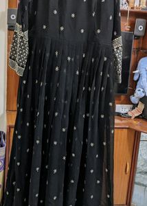 Black Faux Georgette Gown With Kalamkari Duppata
