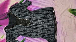 Stylish Black Printed Kurta