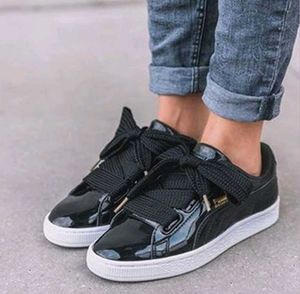 Puma Women's 🖤🩶Basket Heart Sneakers🖤🩶