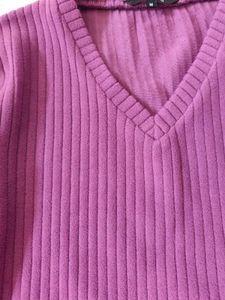 Ribbed V-Neck Cropped Long Sleeve Top