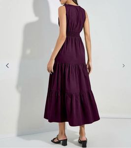 Chic Plum Tiered Midi Dress