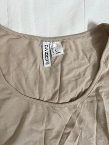 H&amp;M Basic Beige Scoop Neck Top