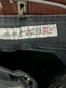 Black Distressed Jeans