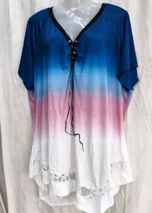I. Gradient Lace-Up V-Neck Tunic Top