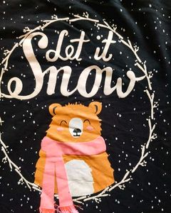 Cute Bear "Let it Snow" Graphic Sweatshirt