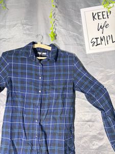 UNIQLO Blue Plaid Long Sleeve Shirt
