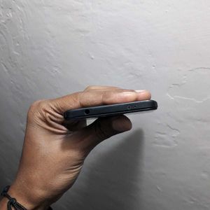 Cracked Screen Phone - Parts Only